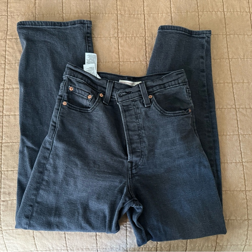 Levi's Women's Straight Leg Jeans - Dark Gray